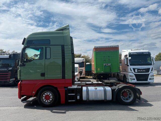 Volume tractor unit MAN TGX 18.460 XXL LLS-U 2 TANKS STANDKLIMA