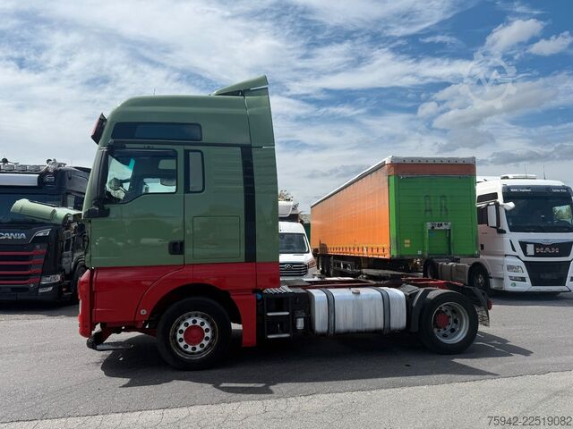 Volume tractor unit MAN TGX 18.460 XXL LLS-U 2 TANKS STANDKLIMA