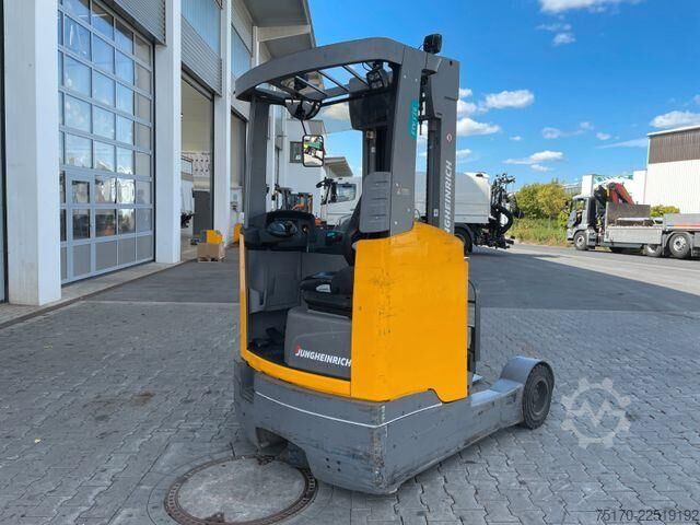 Reachtruck Jungheinrich ETV C16 / Triplex 5.72m / SS / nur 3.022h / 2016