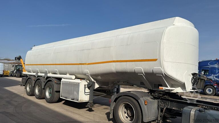 Tank Trailor S383EL (36500 LITERS / 5 COMPARTIMENTS / FUEL T...