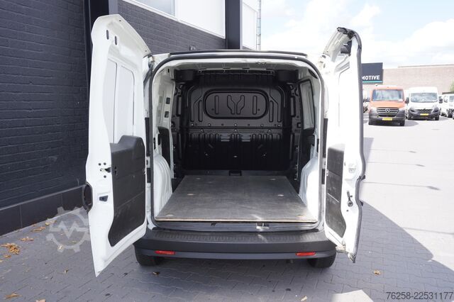 Hochdachkombi Fiat Doblò Cargo 1.3 MJ EURO 6 - Airco - Start/Stop ...