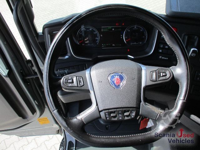 Standard SZM Scania R 450 A4x2NA / Leder / LED
