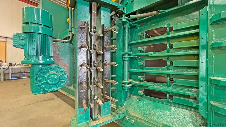 111A MACPRESSE EUROPA S.R.L. 111A