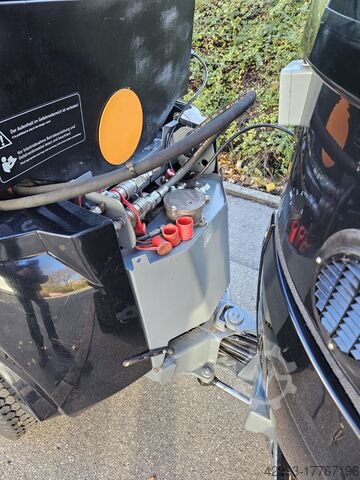 Winter maintenance equipment Kärcher MIC 34