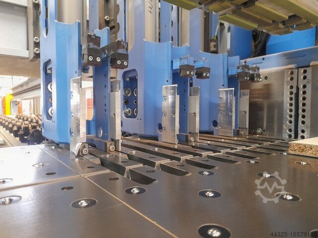 Plattensäge mit automatischer Beschickung HOLZMA HPL 530/38/22 PROFILINE