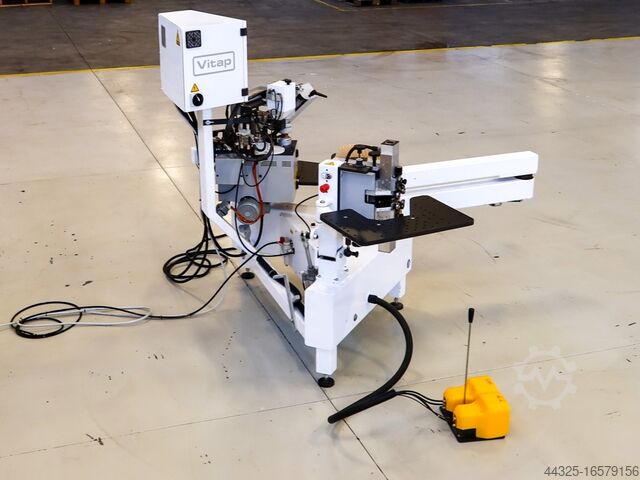 CNC Machine Centres For Routing, Drilling And Edgebanding. VITAP ECLIPSE