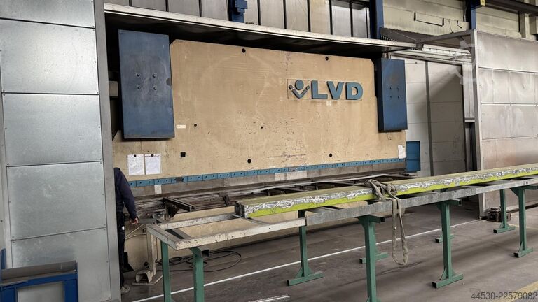 Press brake LVD PPI 320/61 MNC 95 c