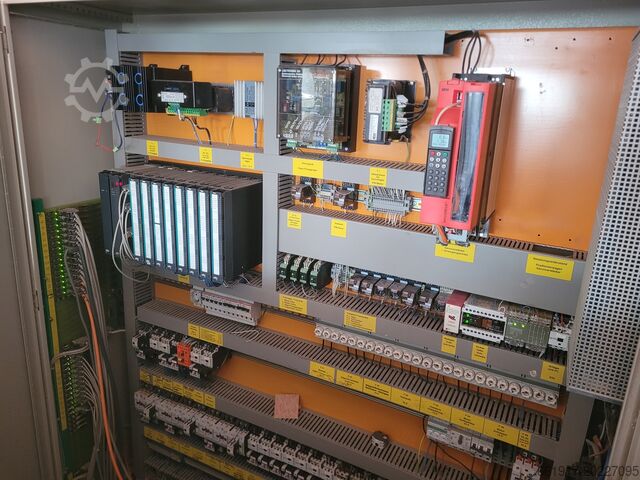 Through-feed machining center Hundegger P10
