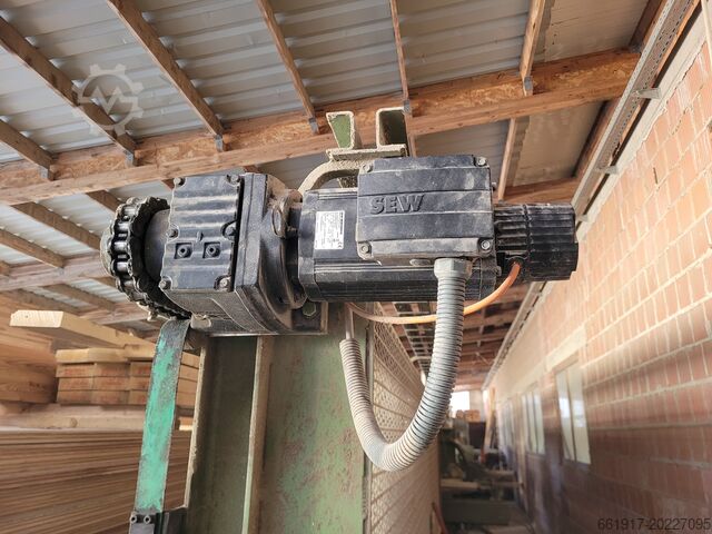 Through-feed machining center Hundegger P10