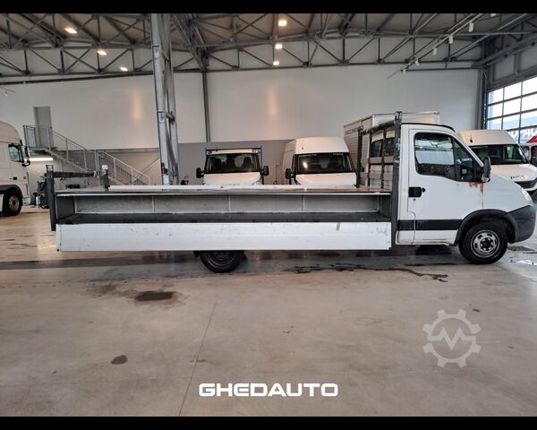 Minibus IVECO DAILY 35 / E4