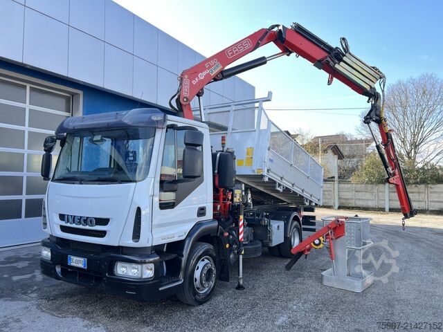 Three-way tipper truck with crane Iveco Eurocargo 140e22