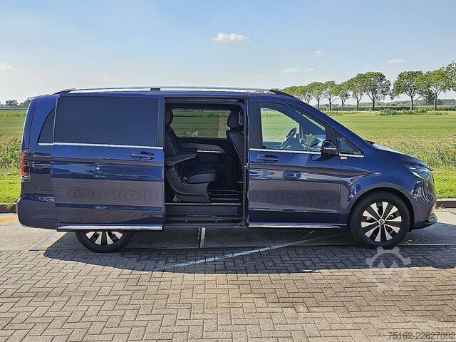 Passenger transportation MERCEDES-BENZ EQV 300 wltp 364 kms 90kwh