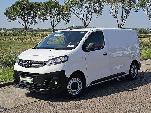 Hochdachkombi OPEL VIVARO 1.5 L2 Navi Trekhaak AC!