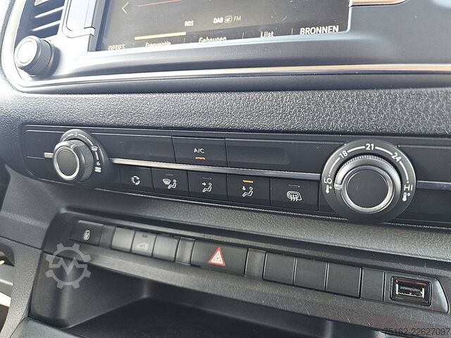 Hochdachkombi OPEL VIVARO 1.5 L2 Navi Trekhaak AC!
