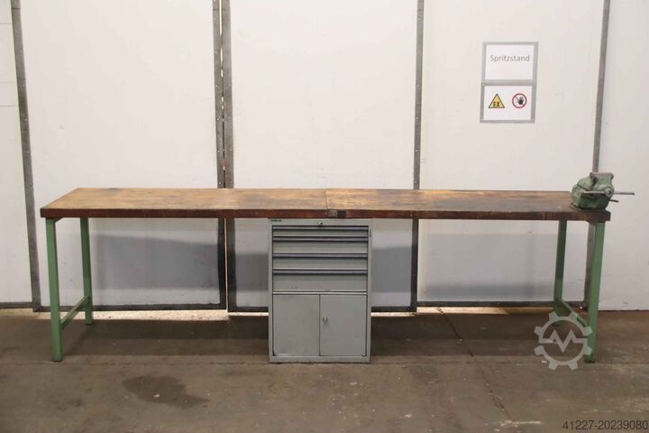 Werkbank mit Schraubstock unbekannt 3000/790/H850 mm