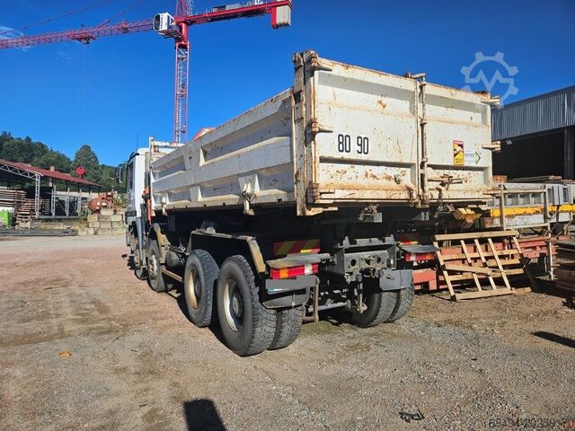 Special-purpose truck Mercedes-Benz 4143