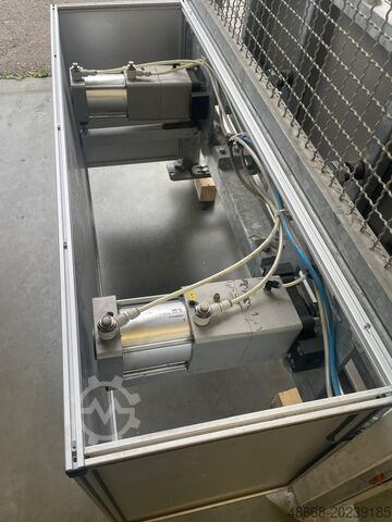 Pallet changer, pallet stacker Hänel 