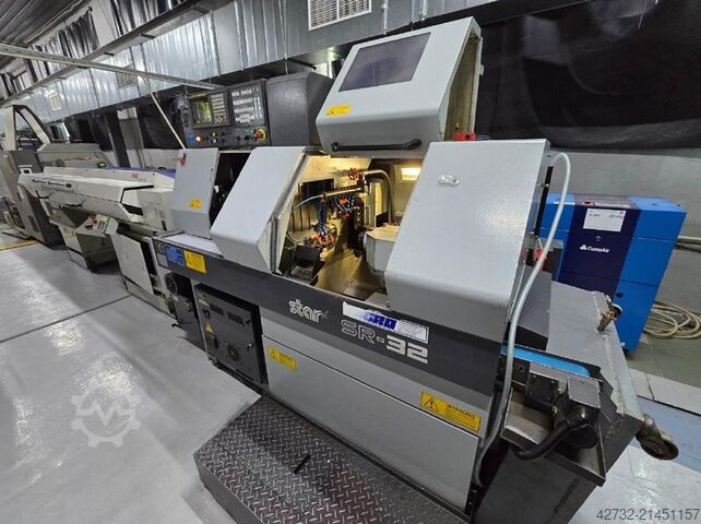 Production cell consisting of 4 machines  