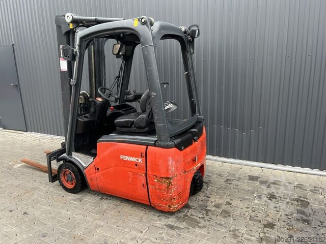 Electric 3-wheel forklift Linde E16-01
