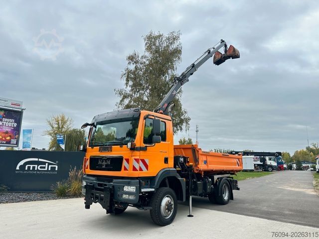 Three-sided tipper truck MAN TGM 13.250 4x4 Kipper KRAN FUNK AHK WINTERDIENST