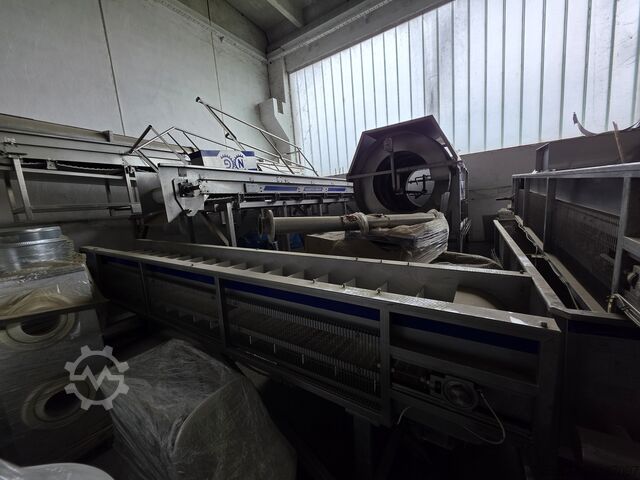 Maschinen zum Waschen und Blanchieren von Gemüse Navatta machines 