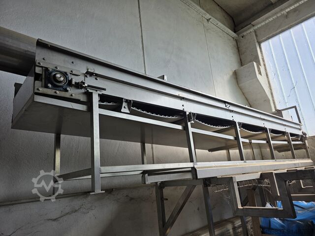 Maschinen zum Waschen und Blanchieren von Gemüse Navatta machines 