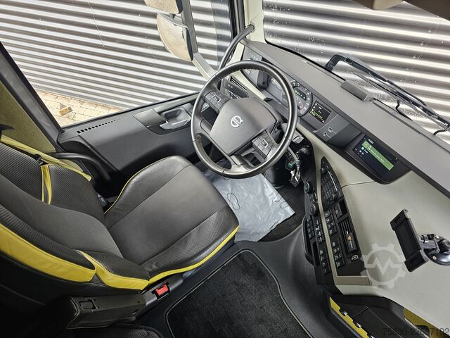 Chassis with cab Volvo FH 16.650 6x2 / VEB / CHASSIS