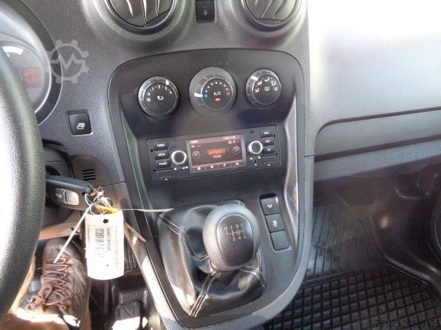 Minibus MERCEDES-BENZ Citan 109 D Maxi  1. Hand Klima