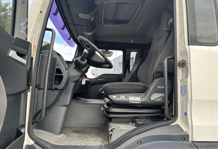 Kühlkoffer-LKW MAN TGA 18.350 4x2 KK mit HB und Rolltor