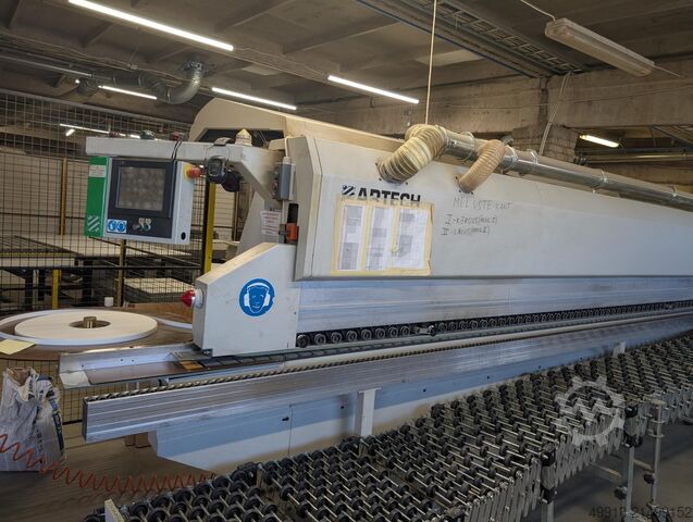 Kantenanleimmaschine BIESSE Akron 850