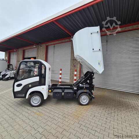 Compact van Addax MTN 110km 55km/h