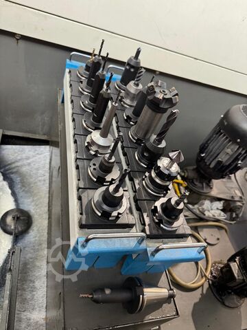 CNC - Bearbeitungszentrum HEDELIUS CB 70 - 3200