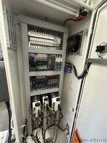 Palletizer with Pallet Magazine  