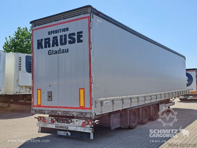 Auflieger mit Pritsche & Plane Schmitz Cargobull Curtainsider Mega Getränke