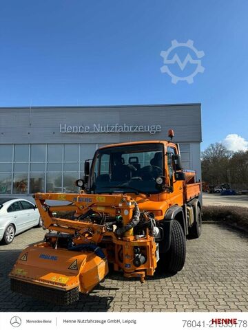 Landmaschine Mercedes-Benz Unimog U 400L