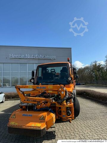 Landmaschine Mercedes-Benz Unimog U 400L