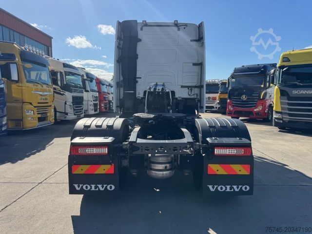 Standard SZM VOLVO FH 500 * GLOBEBETROTTER * ADR*KIPPHYD*STANDKLIMA