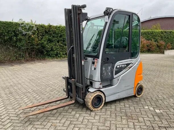 Rotierender Teleskoplader Machinery auction FPM bv, Wekerom, Netherlands