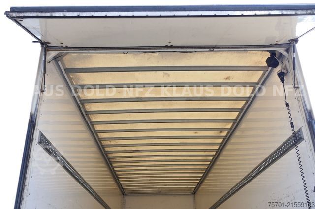 Box truck VOLVO FM 330 Koffer XL-Tank Automatik LBW Euro 5