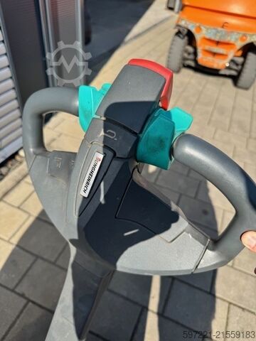 Elektrische Niederhubwagen Jungheinrich EJE 220