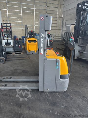 Pallet Stackers Jungheinrich EJC 112z Li-Lion