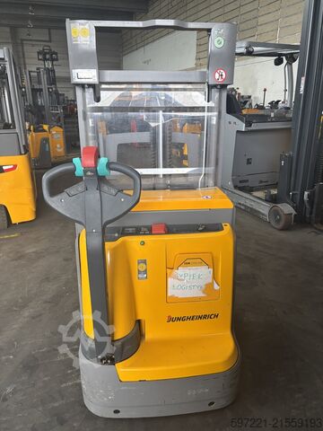 Pallet Stackers Jungheinrich EJC 112z Li-Lion