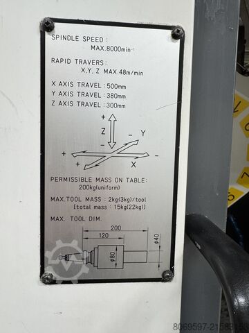 Vertikales Bearbeitungszentrum FANUC α-T14iA