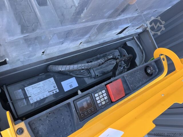Deichselstapler Jungheinrich EJC112