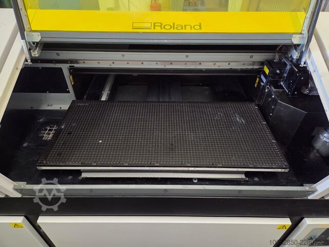 Digital print machine Roland LEF-300