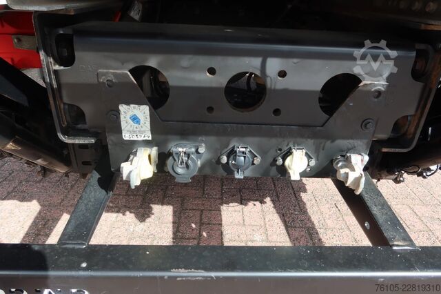 Koffer DAF LF 290 Bakwagen + Klep DHollandia 2500 kg