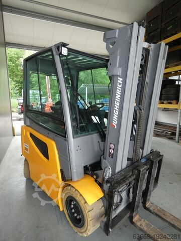 Elektro 4 Rad-Stapler Jungheinrich EFG 430K