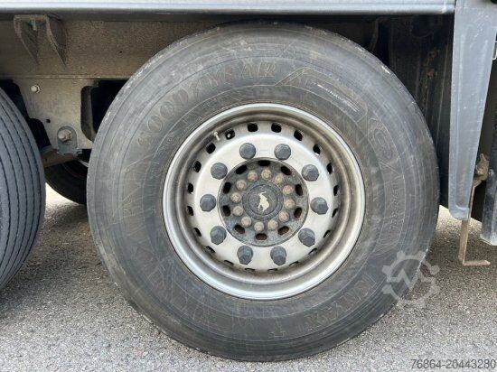 Low loader semitrailer SCHMITZ SCB S3B KüHLAUFLIEGER, TK SLXI 300