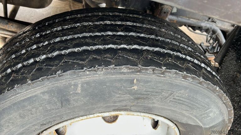 Kipper Volvo FL 6 - 15 (MANUAL PUMP / POMPE MANUELLE / LAMES...