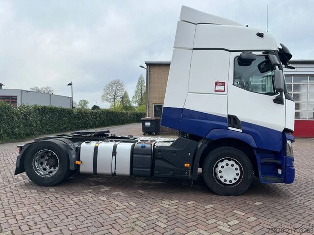 Standard-SZM Renault T 440